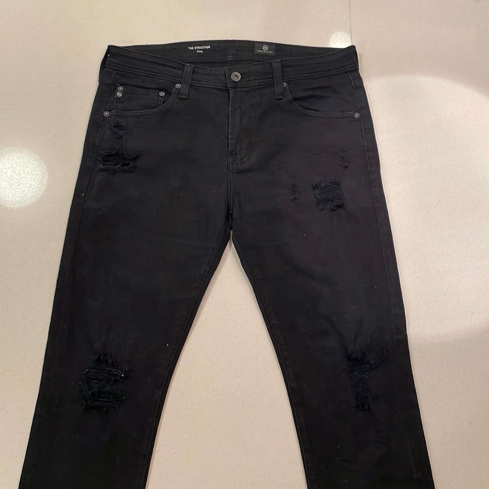 AG - Adriano Goldschmied - 33 Waist - 28 Length
- The Stockton - Skinny